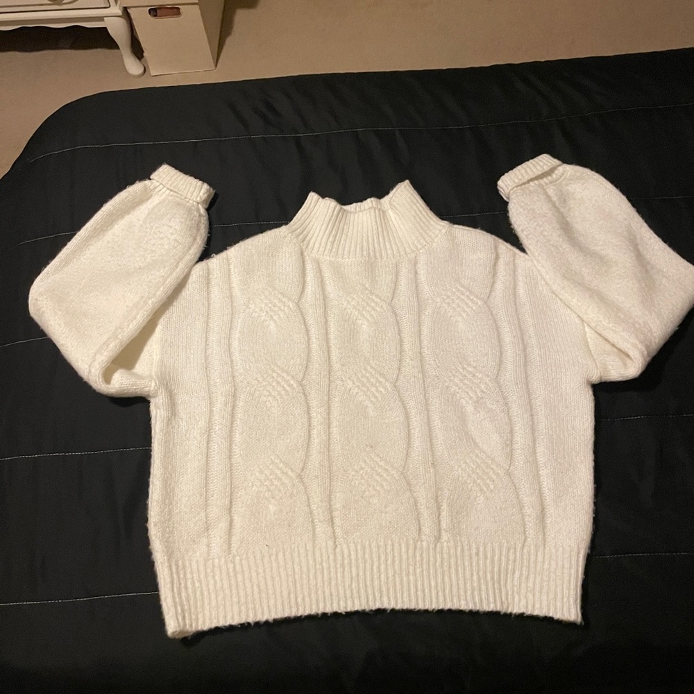 So white turtleneck Sweater